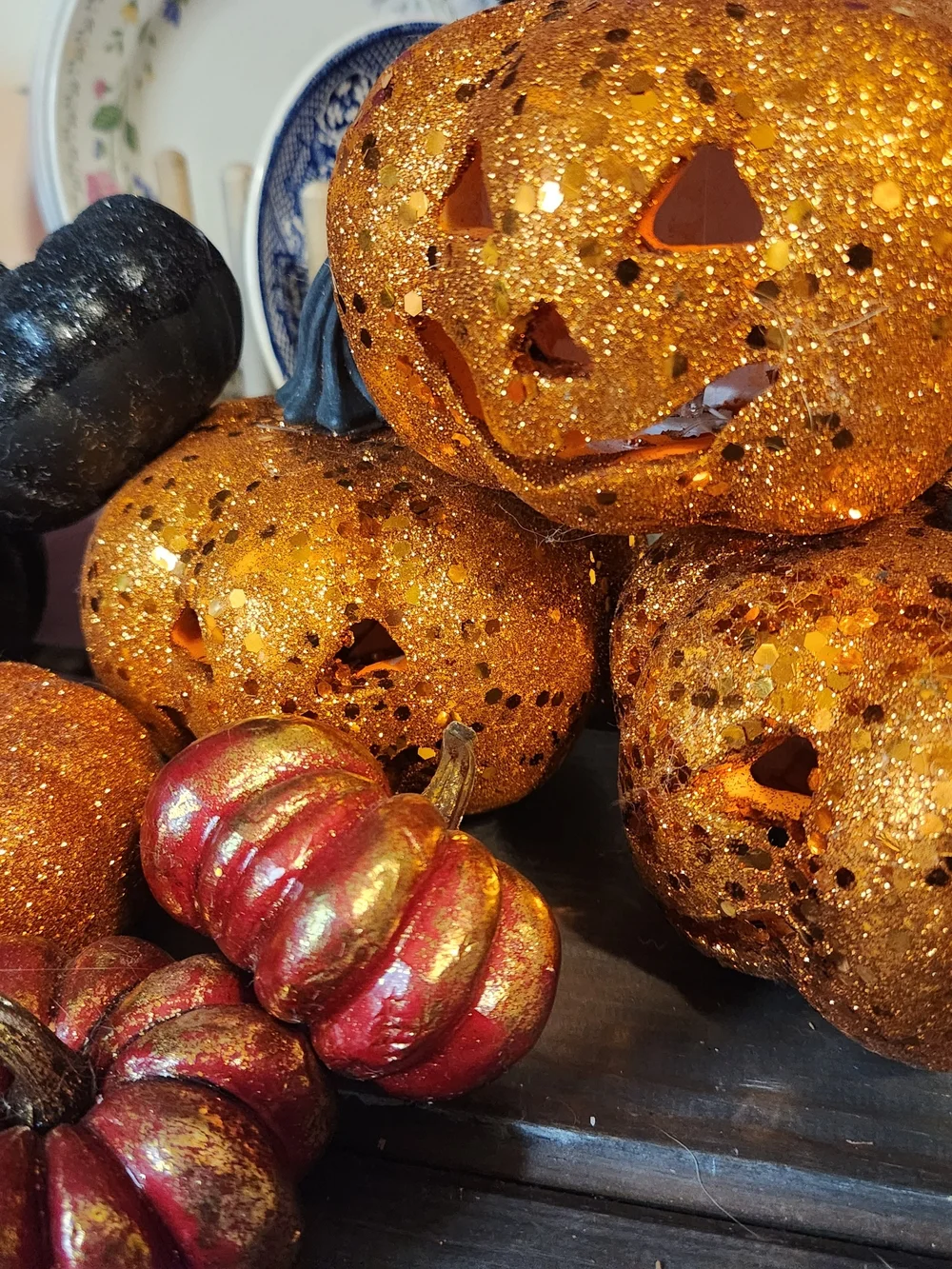Fall Halloween Decor Pumpkins Gold, Black, Orange, Red, 22 Pumpkins Variety